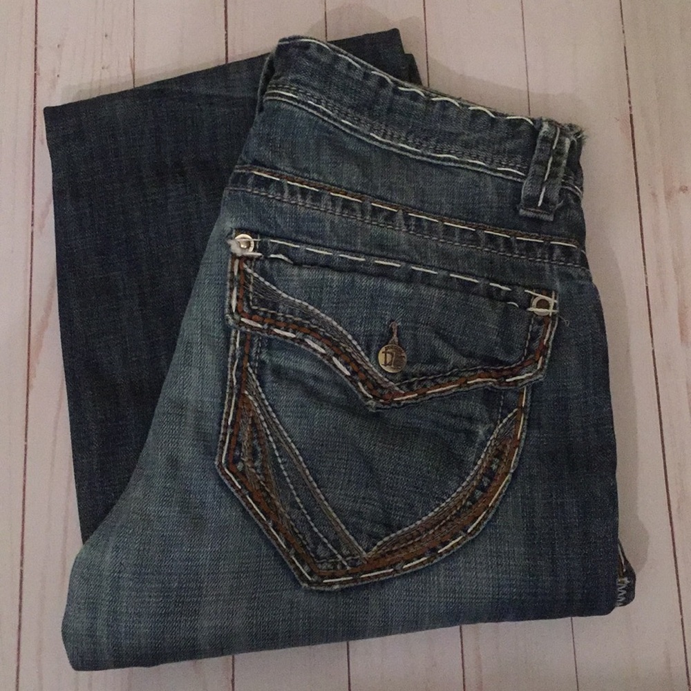 Distressed men’s jeans